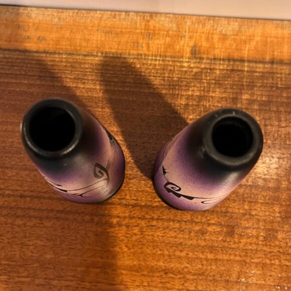 Pair of Navajo Native American Purple Hand Painted Bud Vases Signed - Picture 7 of 8